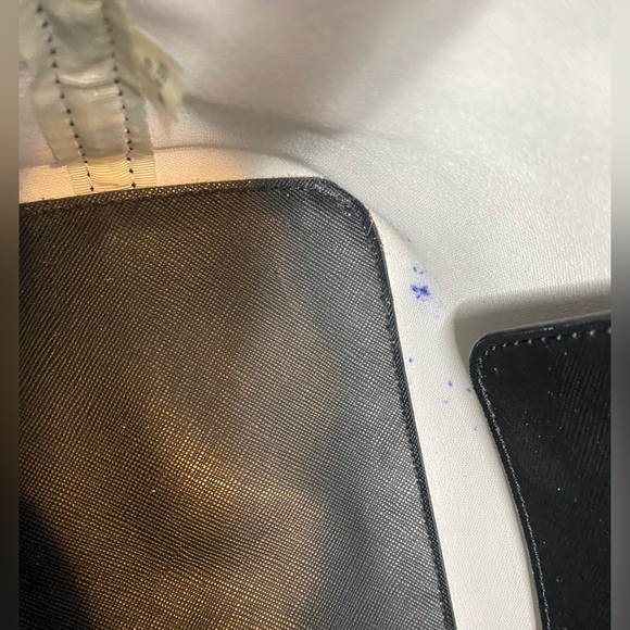 Michael Kors Saffiano Leather RETAILS $360 - Picture 9 of 9